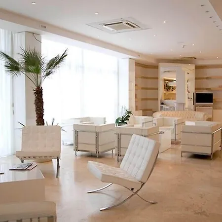 Excelsior Hotel