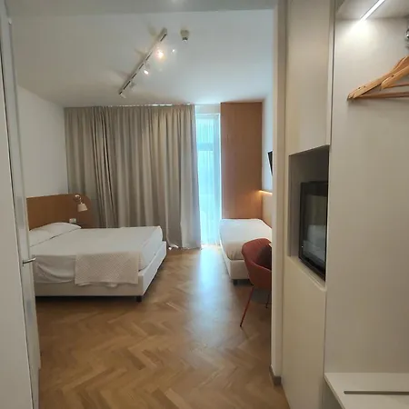 Excelsior Hotel 4*